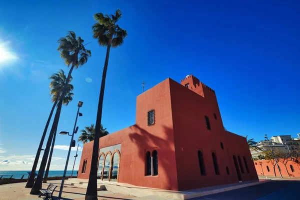 Castello Bil Bil Sfondo Blu Chiaro Cielo Palma Bellissimo Castello — Foto Stock