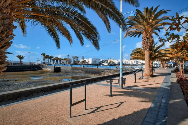 Strandpromenade Der Spanischen Stadt Arrecife Charco San Gines Lanzarote Kanaren — Stockfoto