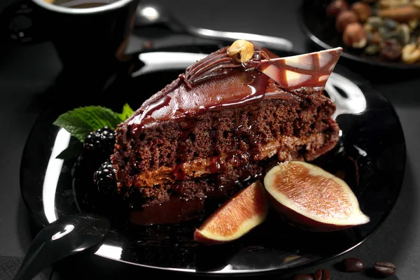 Close View Chocolate Cake Served Figs Fruits Coffee Cup — Foto de Stock