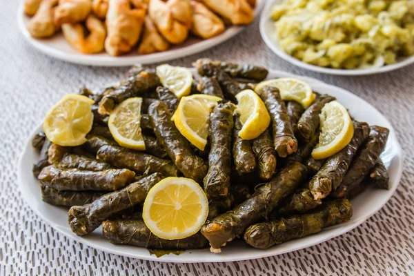 sarma, yaprak dolması