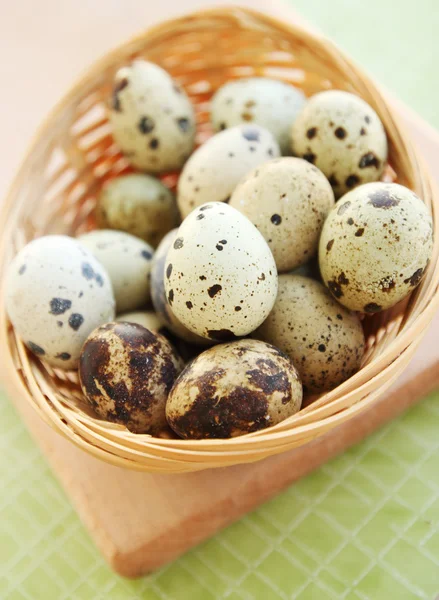 Eggs in a basket — Stock Photo, Image