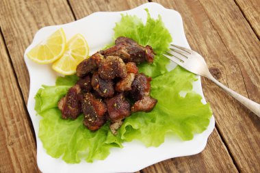 Baharatlı kızarmış et