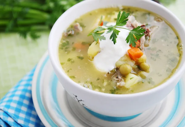 Sopa com creme azedo — Fotografia de Stock