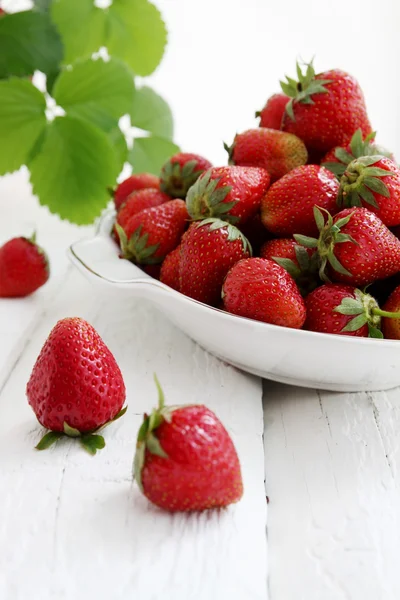 Big bowl of strawberries — Stock Photo, Image