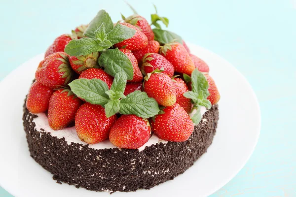 Kage med jordbær - Stock-foto