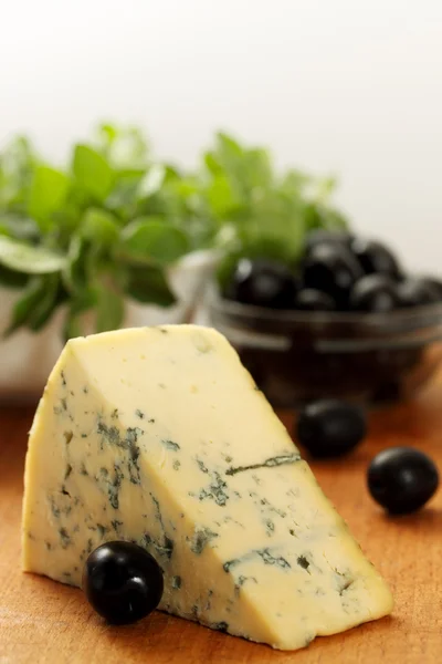 Pièce de fromage bleu — Photo