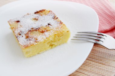 pudra şekeri ile güveç
