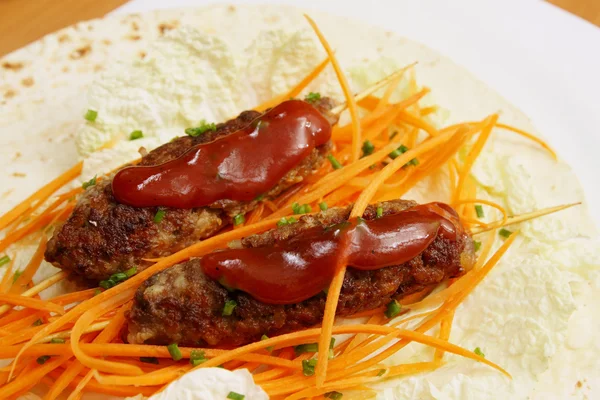 Kebab con zanahorias — Foto de Stock