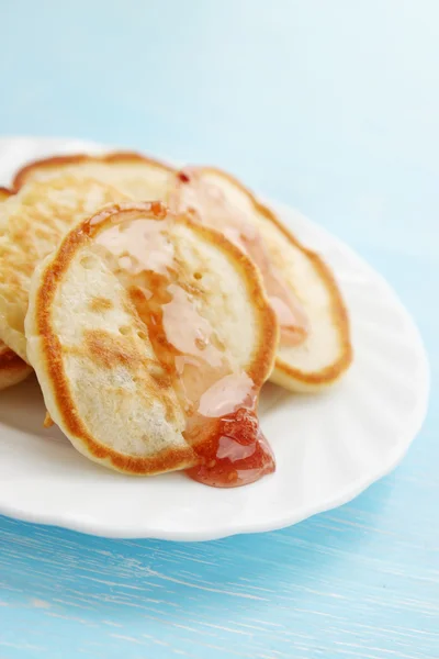 Pannkakor med sylt — Stockfoto