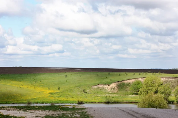 Frühling ländliche Landschaft — Stockfoto