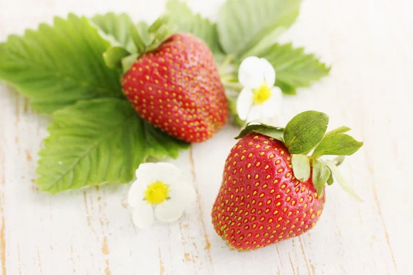 Fresh strawberries — Stock Photo, Image