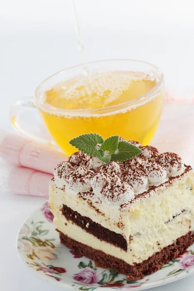 Tiramisu dessert  with tea — Stock Photo, Image