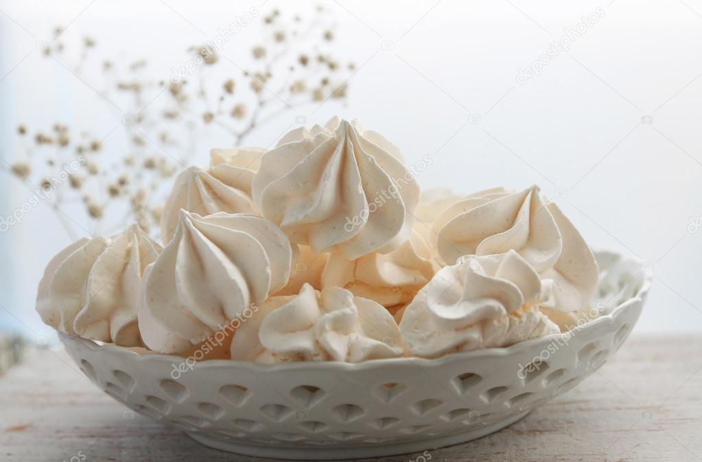 Sweet meringue