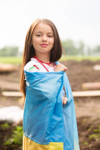 Little Beautiful Girl Ukrainian Clothes Flag Ukraine — Stok fotoğraf