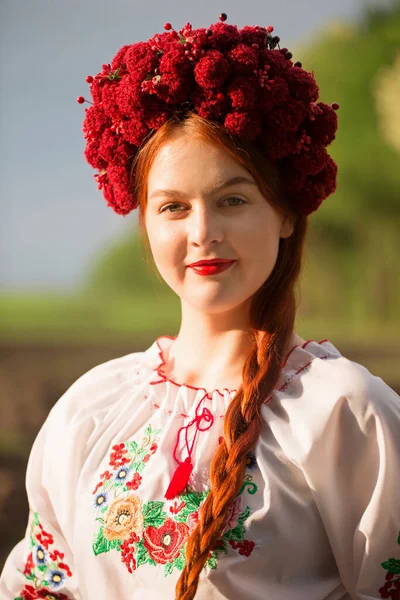 Unbreakable Ukraine Portrait Red Haired Ukrainian Woman Embroidered Shirt Wreath — Zdjęcie stockowe