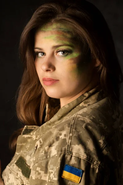 Young Woman Camouflage Makeup Dark Background — Fotografia de Stock
