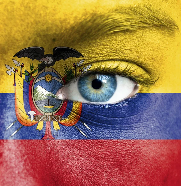 Людське обличчя пофарбовані прапор Еквадору — стокове фото