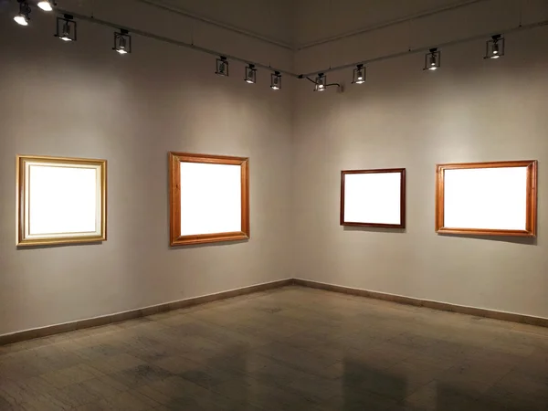 Gallery walls with blank frames — Stock Photo, Image