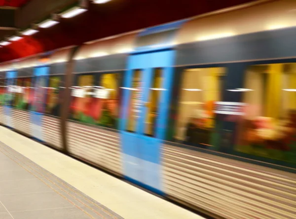 yüksek hızlı metro tren hareket bulanıklığı