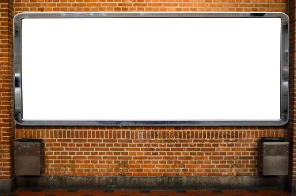 Büyük boş billboard tuğla duvar — Stok fotoğraf
