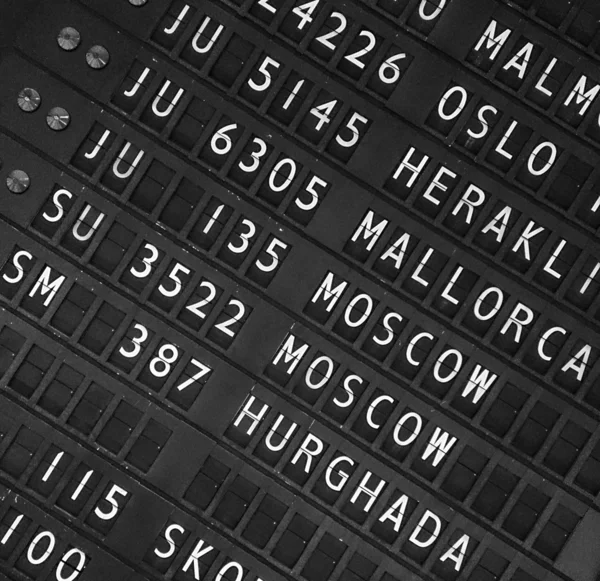 Airport departure display board background — Stock Photo, Image