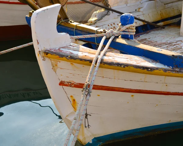 Barca da pesca tradizionale greca — Foto Stock