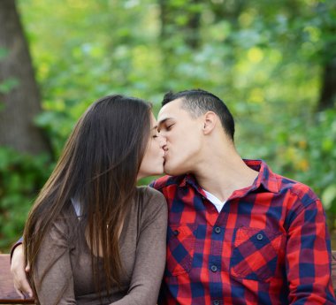 tezgah Parkı, öpüşme Çift