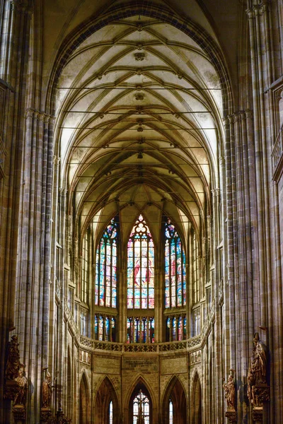 Cathédrale Saint-Vitus dans le château de Prague — Photo