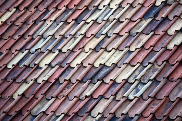 Antiguo techo azulejos textura fondo — Foto de Stock