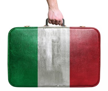 turistik el Vintage deri seyahat çantası ita bayrağı ile tutarak