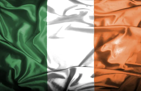 Irlanda ondeando bandera —  Fotos de Stock