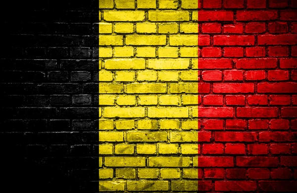 Tuğla duvar boyalı Belçika bayrağı ile — Stok fotoğraf