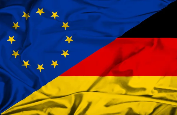 Bandeira ondulada da Alemanha e da UE — Fotografia de Stock