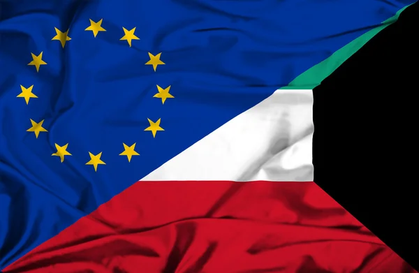 Bandeira ondulada do Kuwait e da UE — Fotografia de Stock