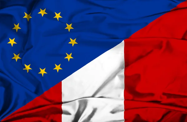 Bandera ondeante de Perú y la UE — Foto de Stock