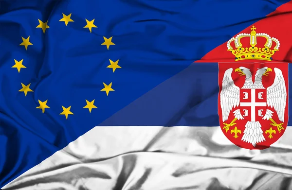 Флаг Сербии и ЕС — стоковое фото