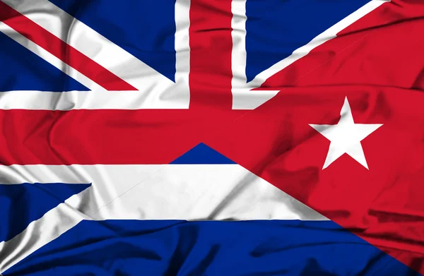 古巴和英国那飘扬的旗帜 — 图库照片