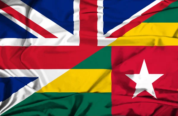 Bandeira acenando de Togo e Reino Unido — Fotografia de Stock