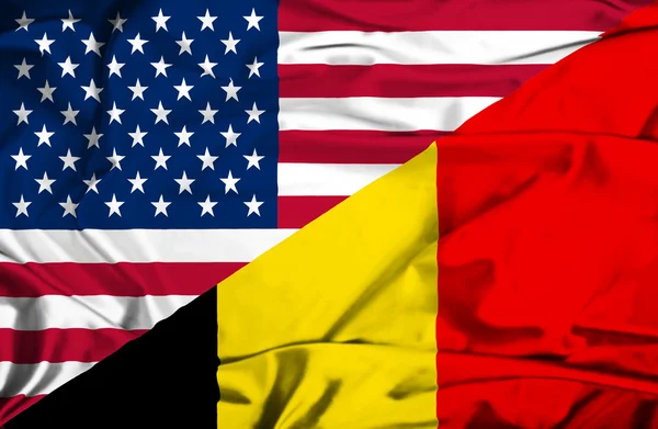 ベルギーおよび米国の旗を振る — ストック写真