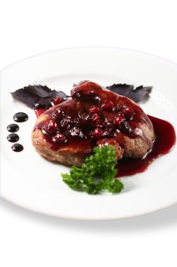 Kızılcık soslu ızgara et