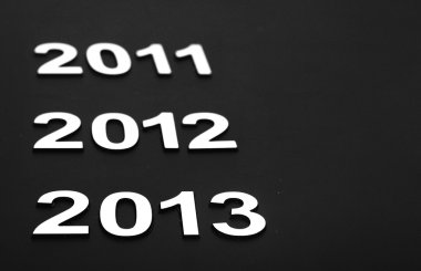 gelecek yıl 2011, 2012 ve 2013 olarak krom basamak üzerinde siyah b