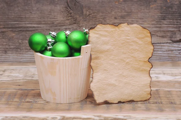 Decoración de Navidad en mesa de madera — Foto de Stock