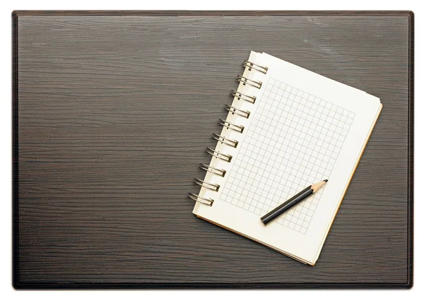 Bloc de notas en blanco con lápiz en primer plano de mesa de madera — Foto de Stock