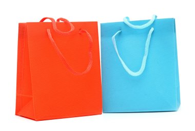 beyaz üzerine iki alışveriş torbaları