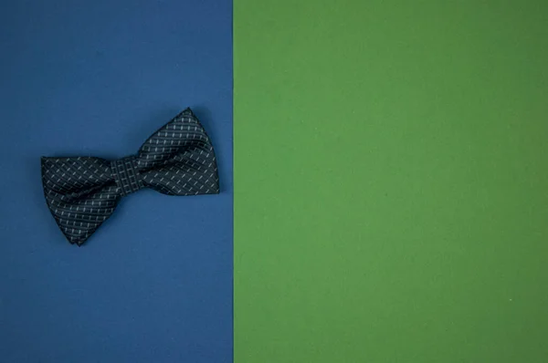 Laço Jaz Sobre Fundo Verde Azul Lugar Para Copiar Vista — Fotografia de Stock