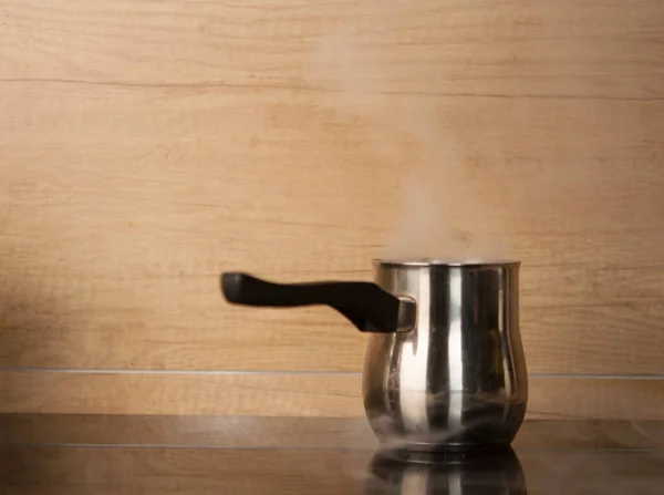 Турок Кавою Лежить Плиті Кухні — стокове фото