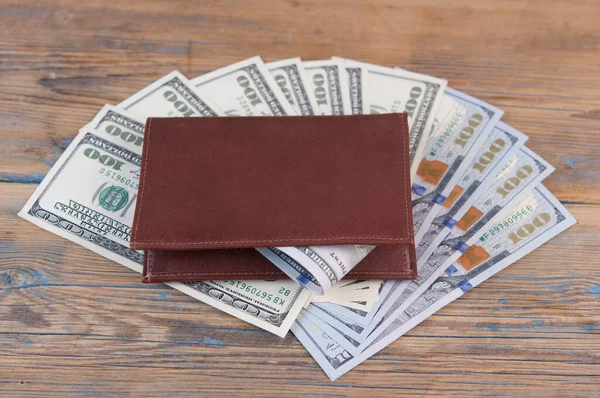Brown Leather Wallet One Hundred Dollar Bills Wooden Table Ortune — Foto Stock
