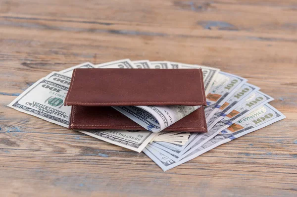 Brown Leather Wallet One Hundred Dollar Bills Wooden Table Ortune — Foto de Stock