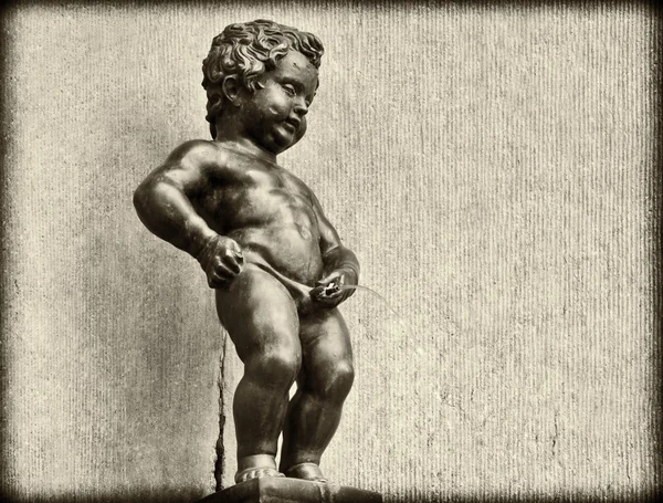 Grunge Vintage look de Manneken Pis en Bruselas — Foto de Stock