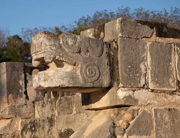 Feathered Serpent of Chichen Itza in Mexico — Stock Photo, Image